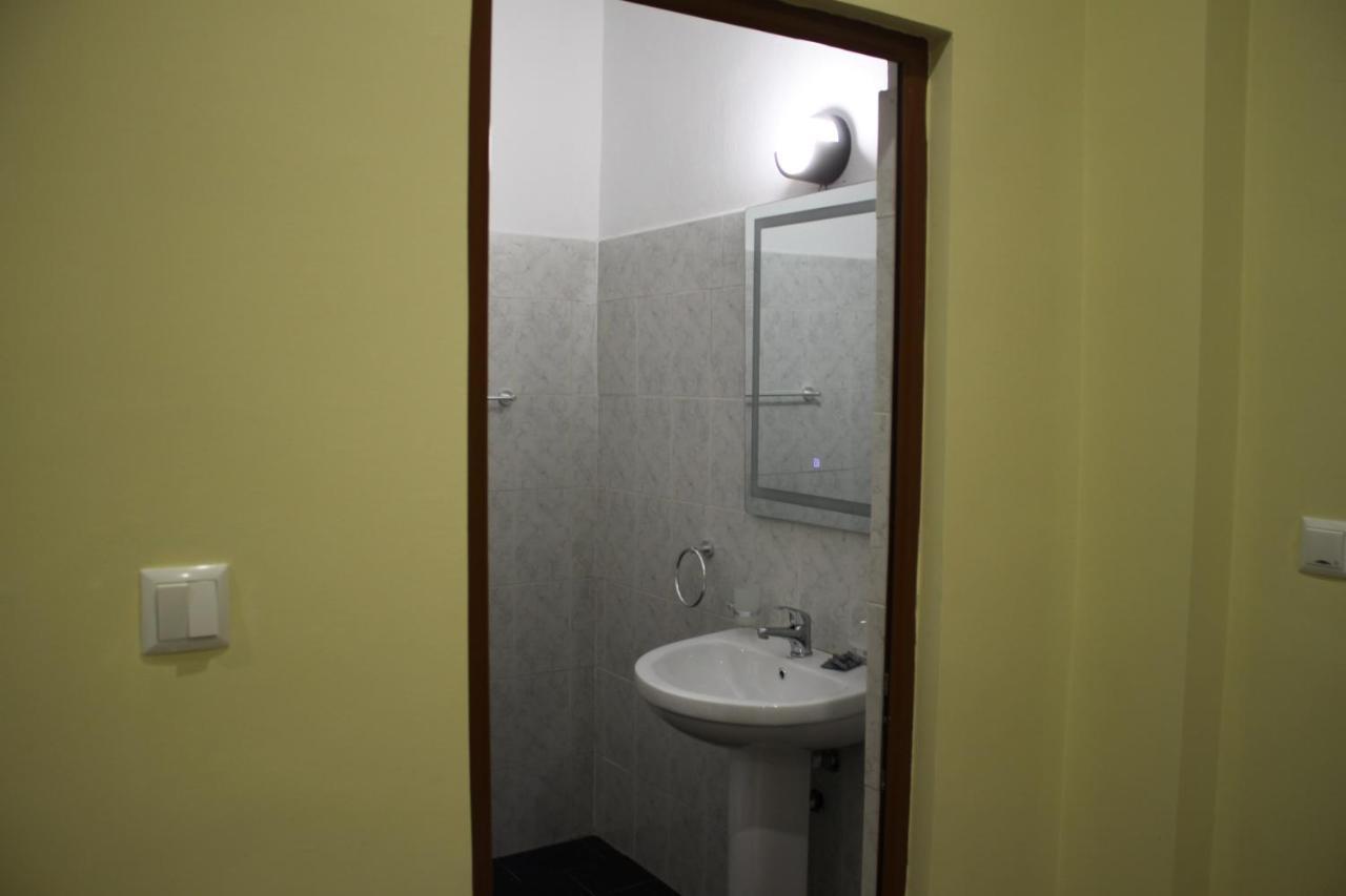 Hotel Mondo Hotel *