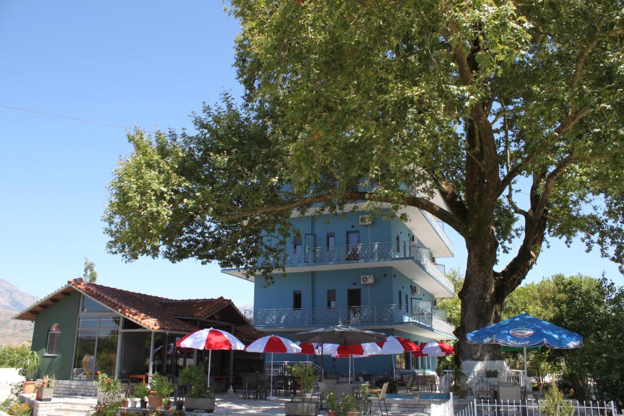 Hotel Mondo *