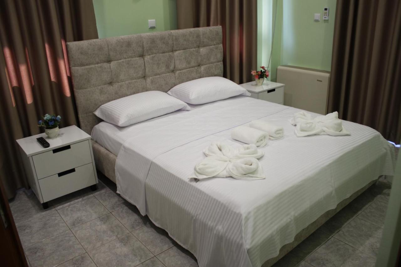 Hotel Mondo *
