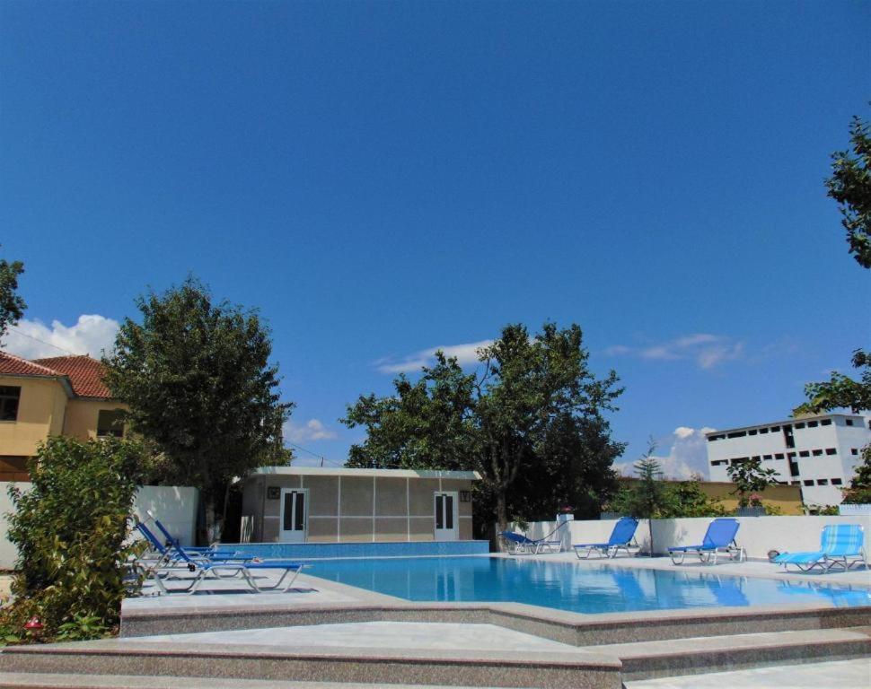 Hotel Mondo