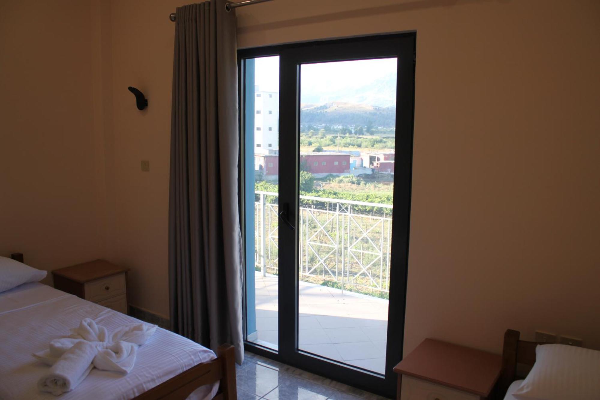 Hotel Mondo * Gjirokastër